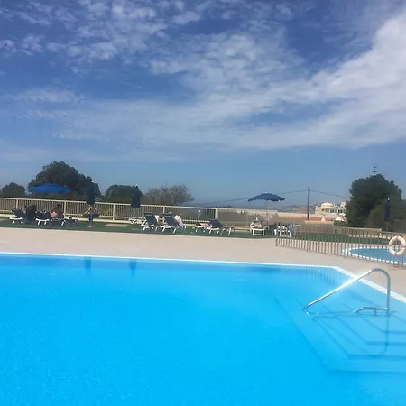 Beachfront Flat, Private Parking, Pools, Sea At Less Than 200 M (Adults Only) Albufeira Exterior photo